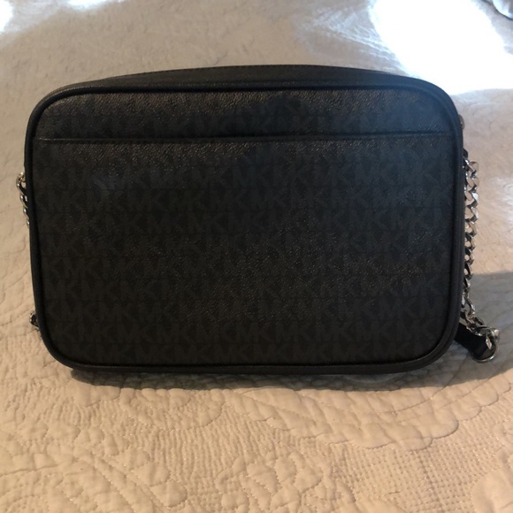 Michael Kors black crossbody neon Union Jack bag - Picture 5 of 11